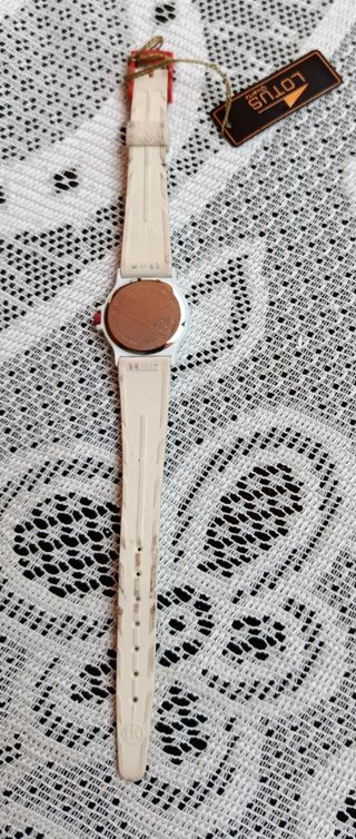Reloj Lotus Vintage Blanco. Nuevo