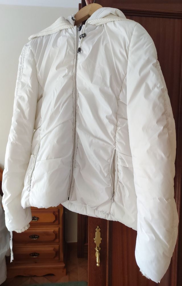 Plumífero Zara Blanco Talla M