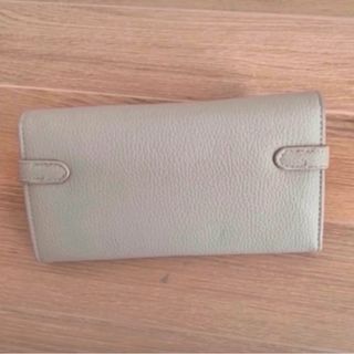 Portafoglio grigio con chiusura a girello