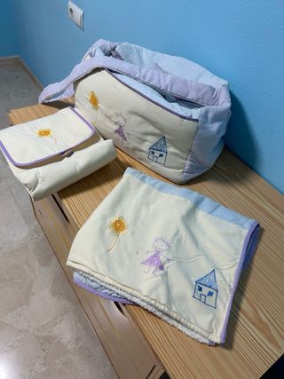 Bolsa bebé con cambiador y arrullo