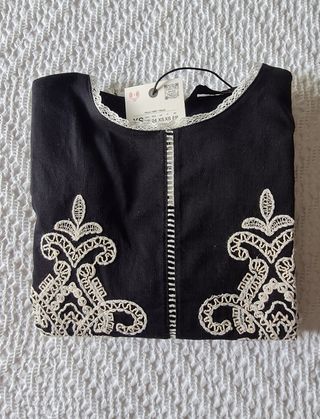 Camisa Zara bordada XS Nueva