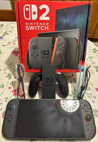 Nintendo Switch 2 impeccabile + controller aggiuntivo