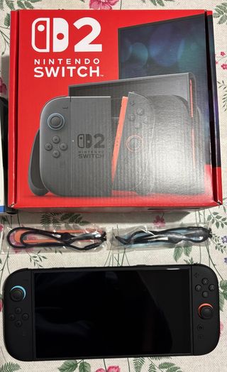 Nintendo Switch 2 impeccabile + controller aggiuntivo