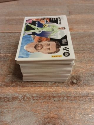 200 Cromos Panini LALIGA 2025-26 ContieneRepetidas