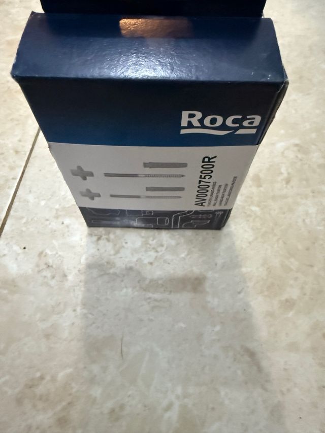 Fijación lavabo/pared Roca