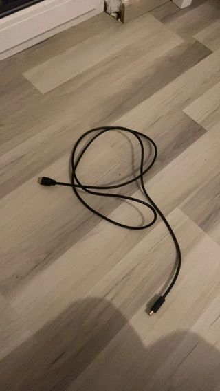 PS4 Slim Negra + 4 Juegos + Auriculares