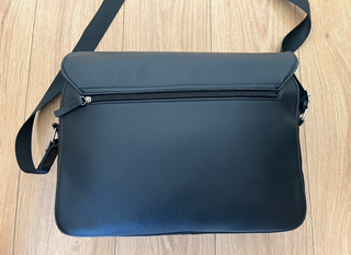 maletin bandolera negro de hombre de misako