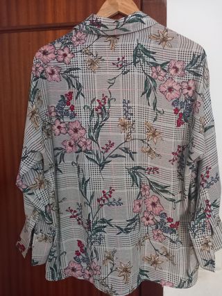 Camisa Zara Estampada Flores Media Manga