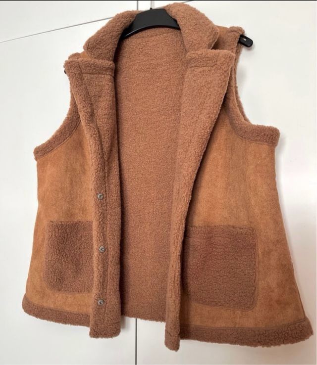 Colete castanho com forro em pele de carneiro T. XL