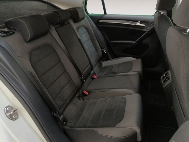 Volkswagen Golf Sport