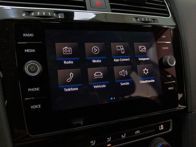 Volkswagen Golf Sport