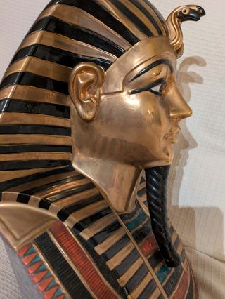 Figura Tutankamón Porcelana Nadal