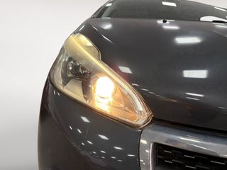 Peugeot 208 Allure