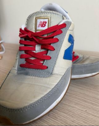 Zapatillas New Balance Beige/Gris/Rojo