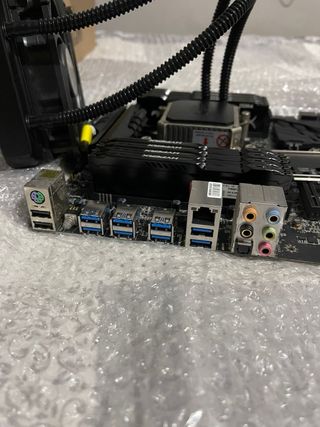 Kit Placa Base MSI + RAM + Cooler + Processador