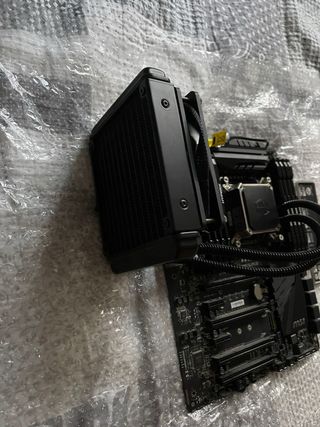 Kit Placa Base MSI + RAM + Cooler + Processador