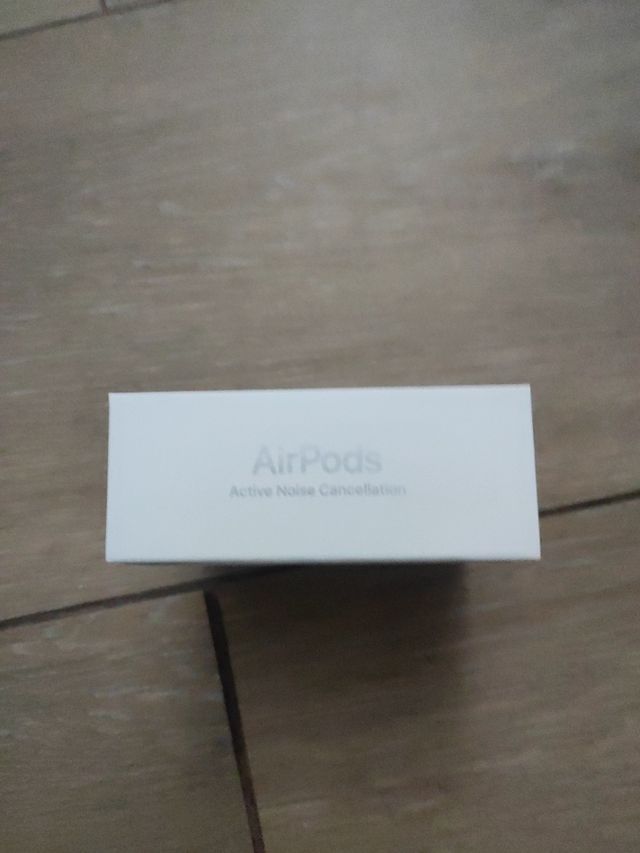 AirPods 4 con Cancelación de Ruido