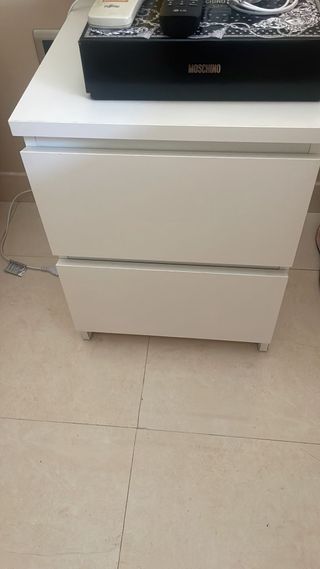 Mesita de noche Ikea blanca
