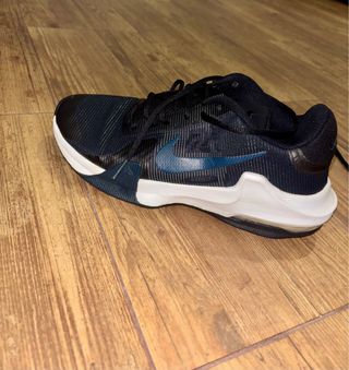 Zapatillas Nike Negras y Azules
