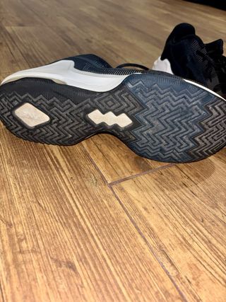 Zapatillas Nike Negras y Azules