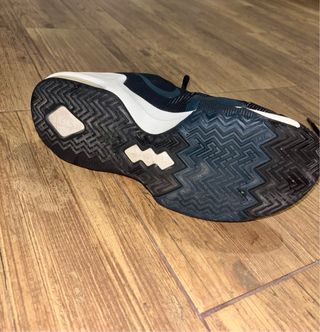 Zapatillas Nike Negras y Azules