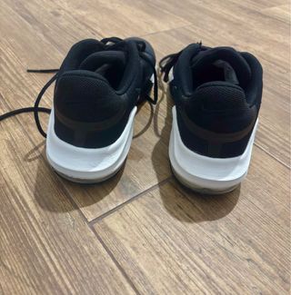 Zapatillas Nike Negras y Azules