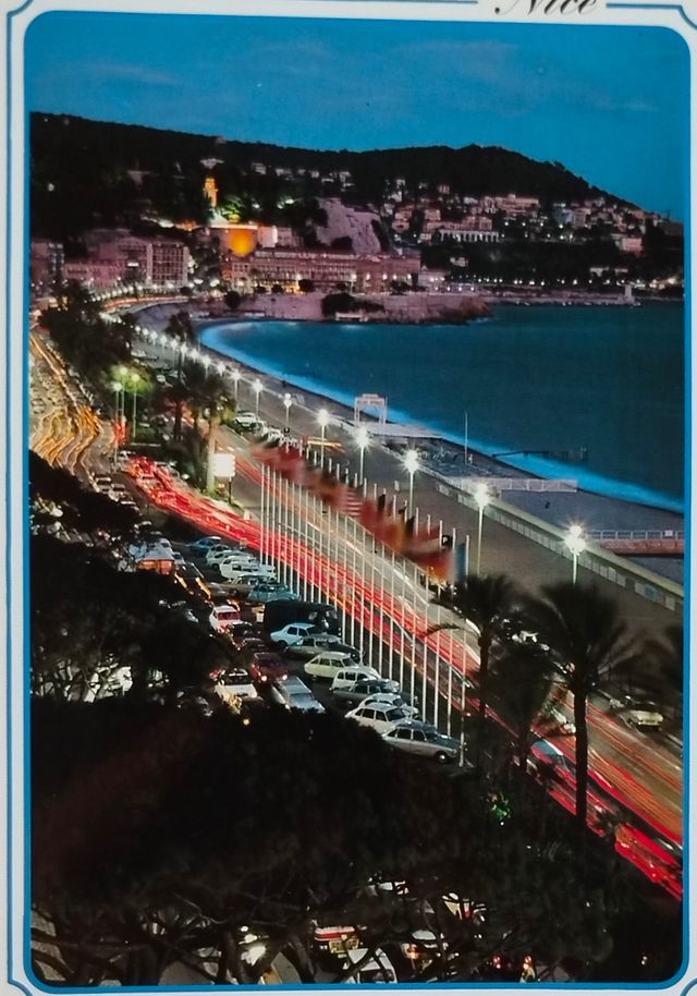 Postales de Niza, París