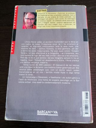La dona vestida de negre