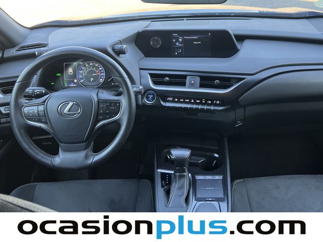 Lexus UX 250h Business 2WD 135 kW (184 CV)