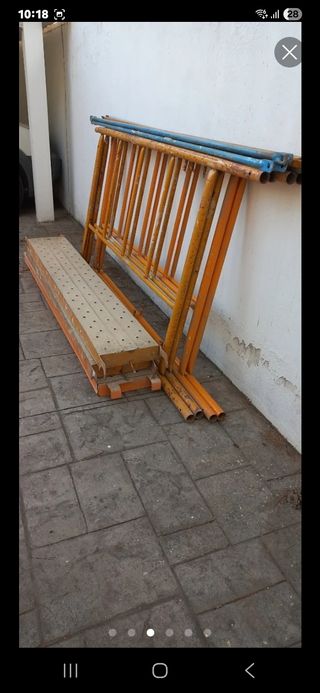 Se compran andamios amarillos usados