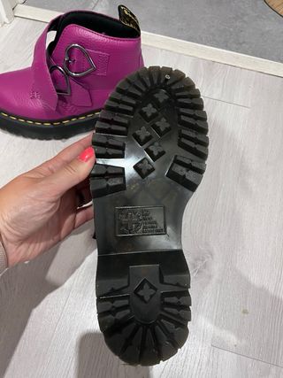 Botas Dr. Martens Rosas Corazón. Sin usar.