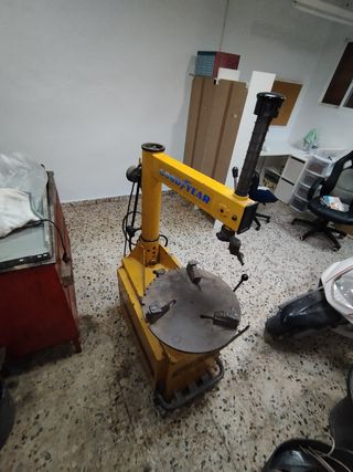 Desmontadora de neumáticos 220V