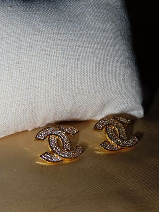 Pendientes Chanel Dorados con Cristales