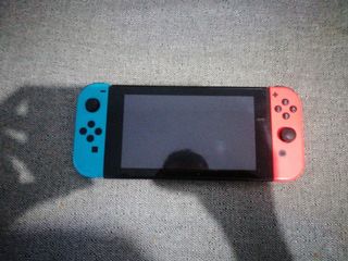 Nintendo Switch Azul y Rojo