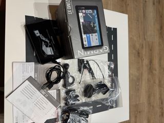 Garmin Zumo XT GPS con soperte moto y cableado 