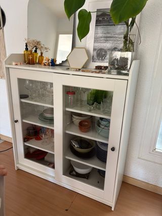 Vitrina IKEA Blanca con Puertas Correderas