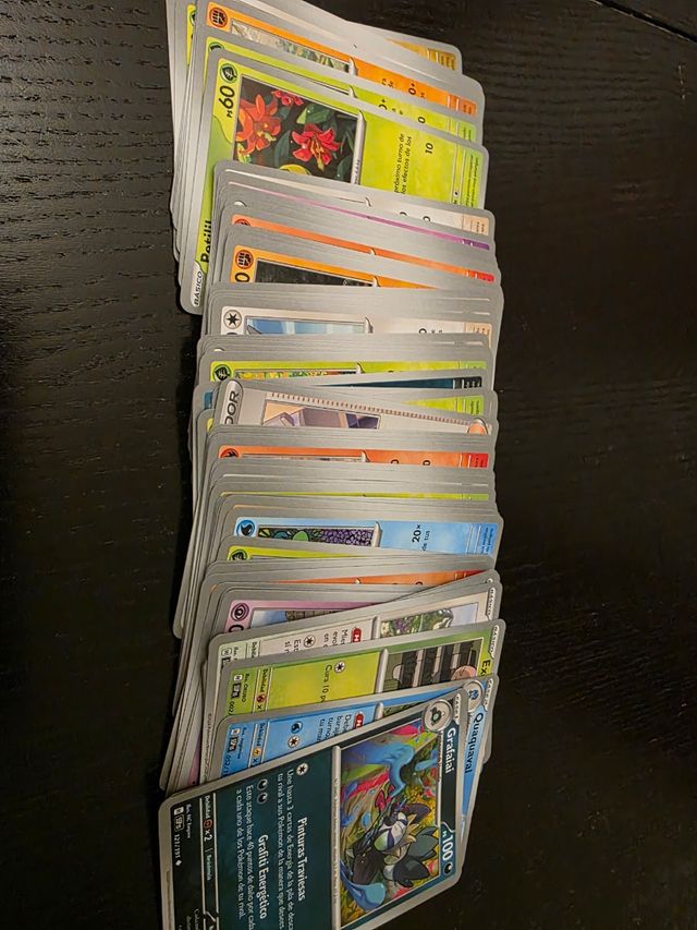 63 carte Pokémon comuni