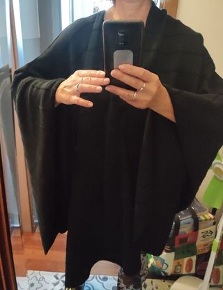 Mantella Marella nera taglia unica