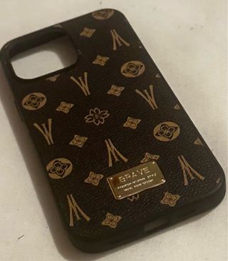 Funda iPhone 14 Pro Max Diseño BRAVE