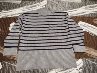 Jersey de rayas gris y negro