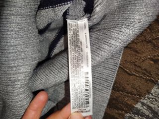 Jersey de rayas gris y negro