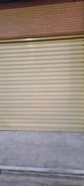 Puerta enrollable automática 
