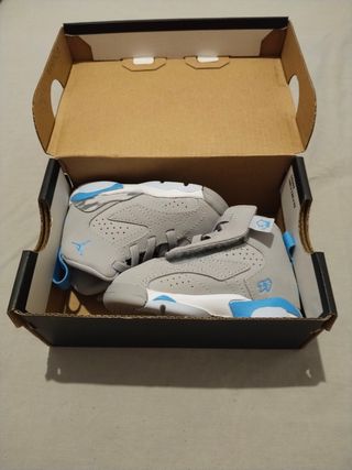 Jordan Niños Talla 19.5 Nuevas