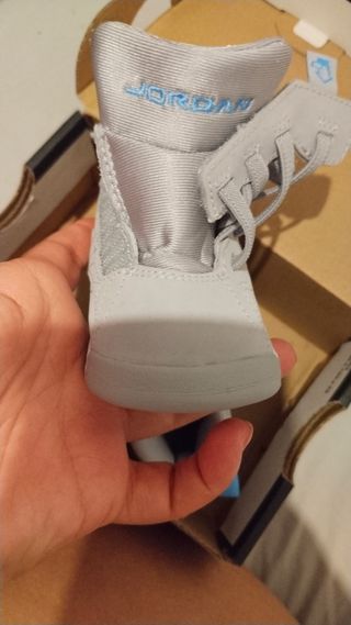Jordan Niños Talla 19.5 Nuevas