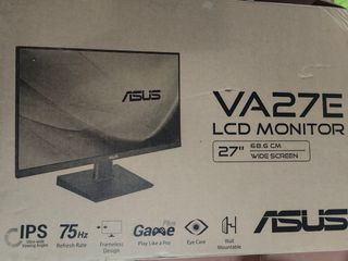 Monitor widescreen Asus da 27", Full HD
