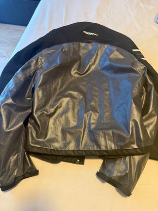 Chaqueta de moto Ixon negra