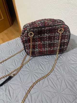 Bolso tweed con cadena dorada