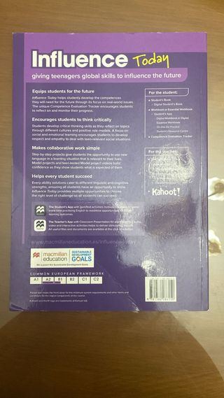 Libro de segundo de la eso de inglés MACMILLAN