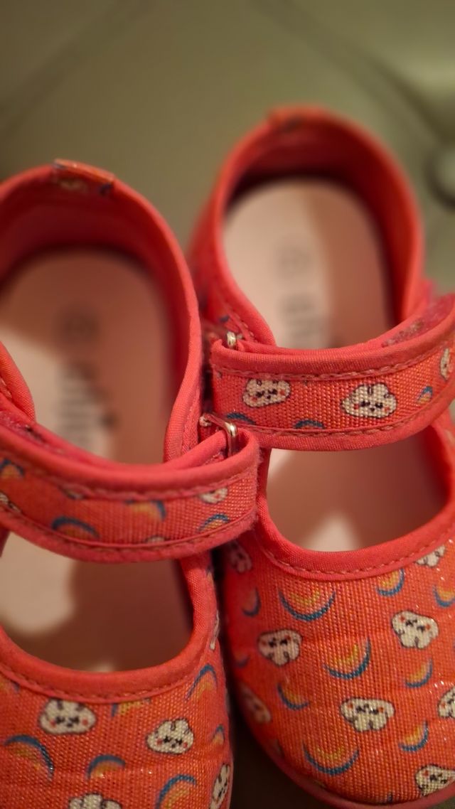 Pantofoline bimba arcobaleni e nuvole 24