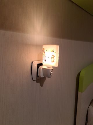 Lampada da notte con orsetti